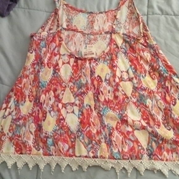 Mossimo colourful tank top - Picture 2 of 3